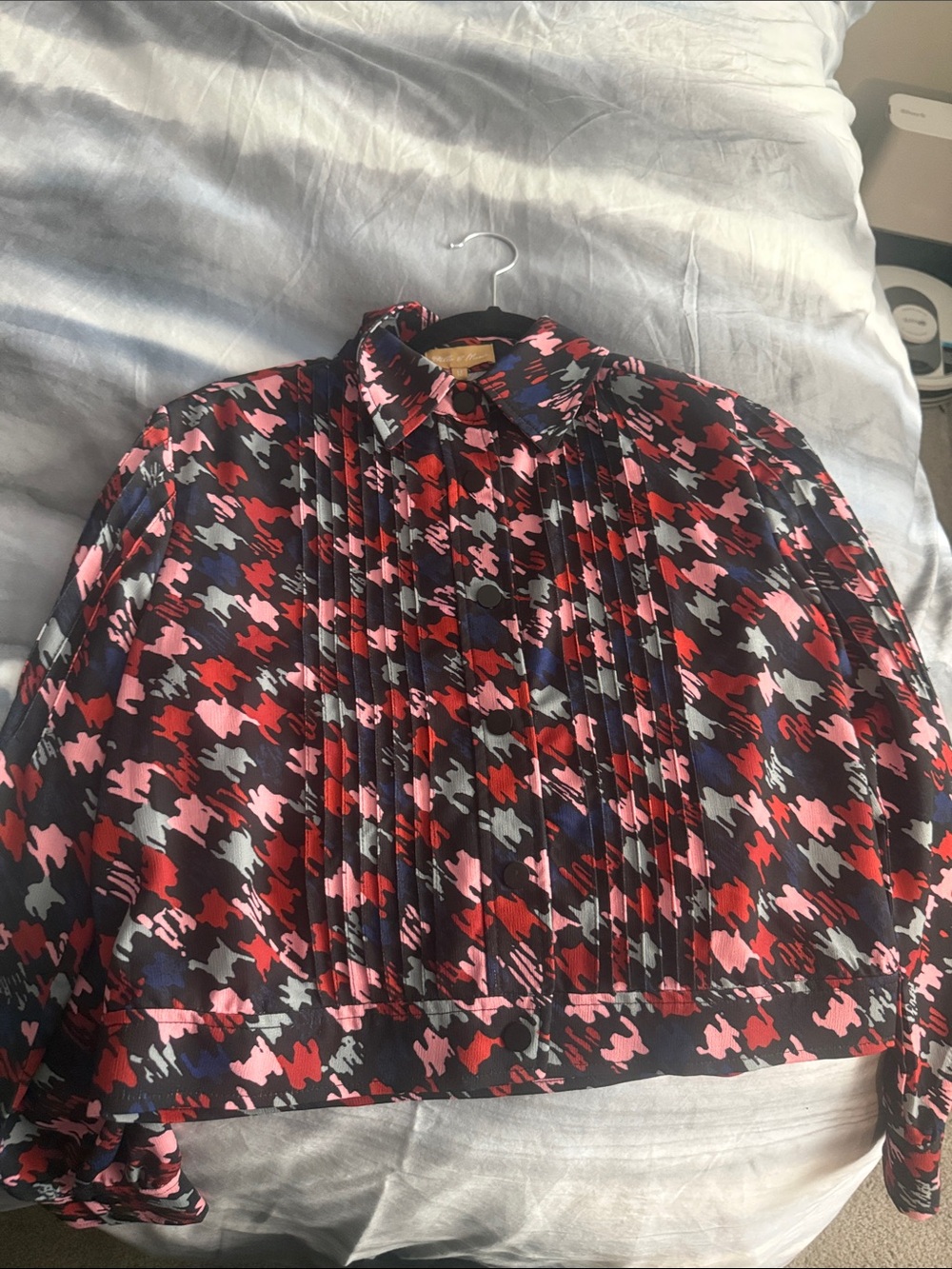 Bold Abstract Houndstooth Button-Up Blouse in Red, Pink & Navy